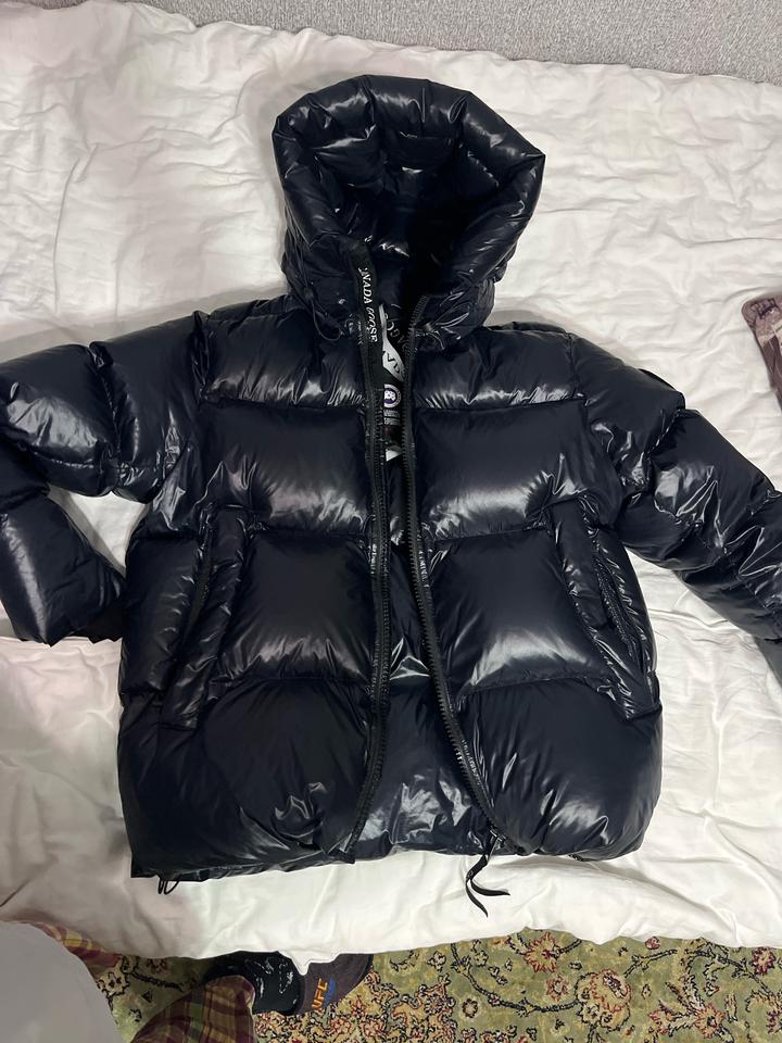 Пуховик Canada Goose