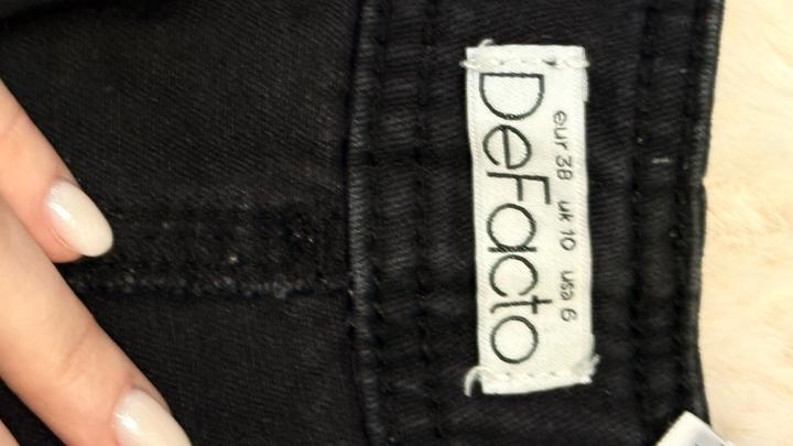 Джинсы Defacto