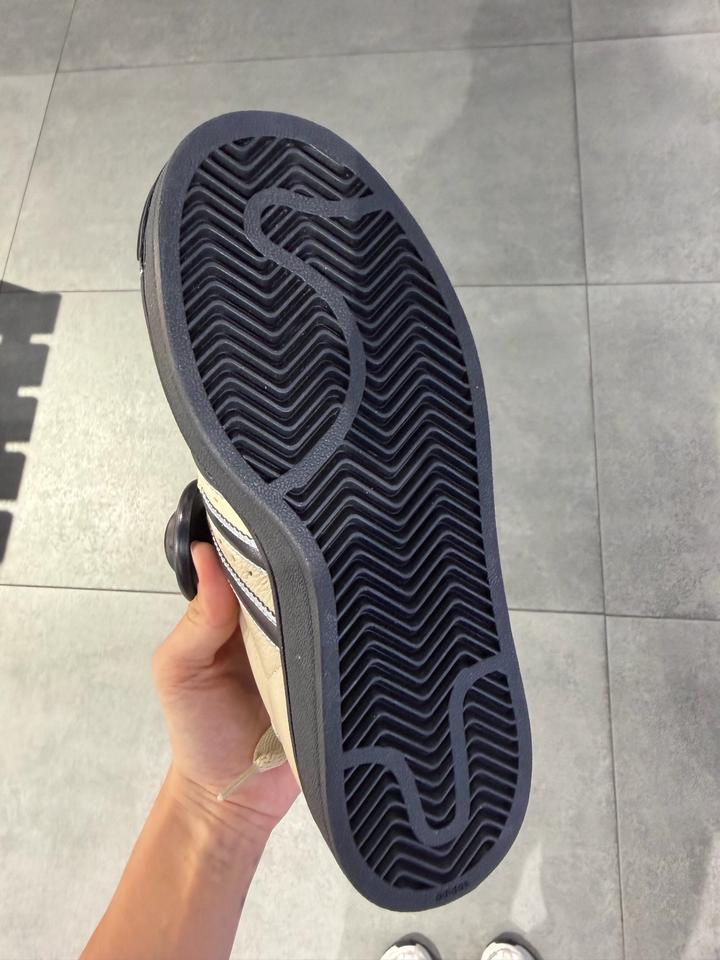 Кроссовки adidas