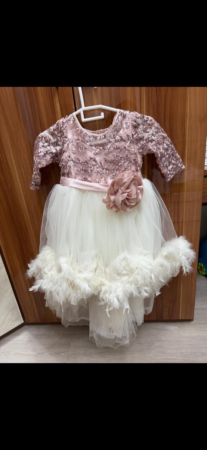 Платье нарядное 3-5 лет