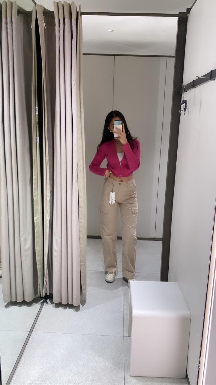 Розовая кофточка🩷