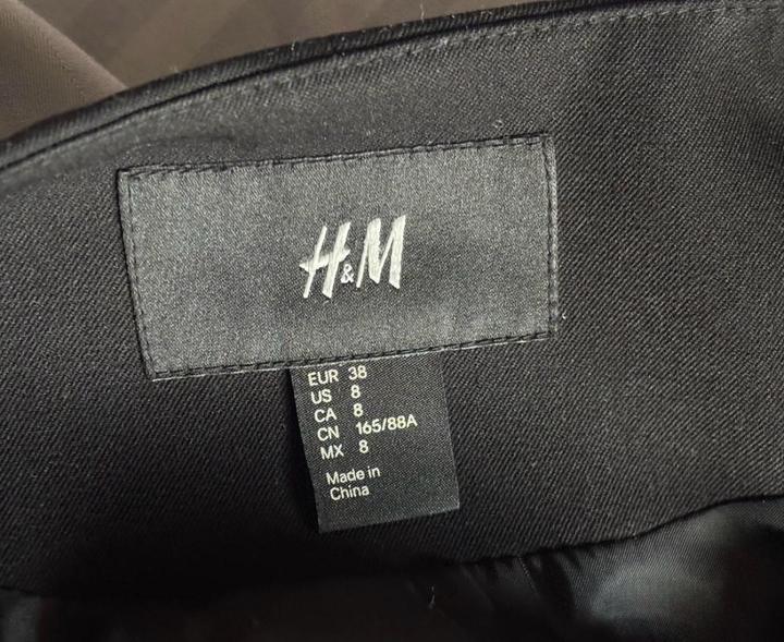 Черный жакет H&M