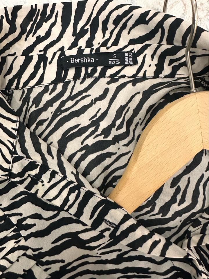 Кофта легкая