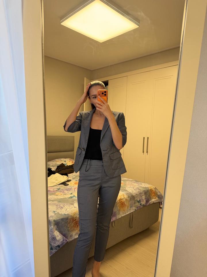 Брючный костюм