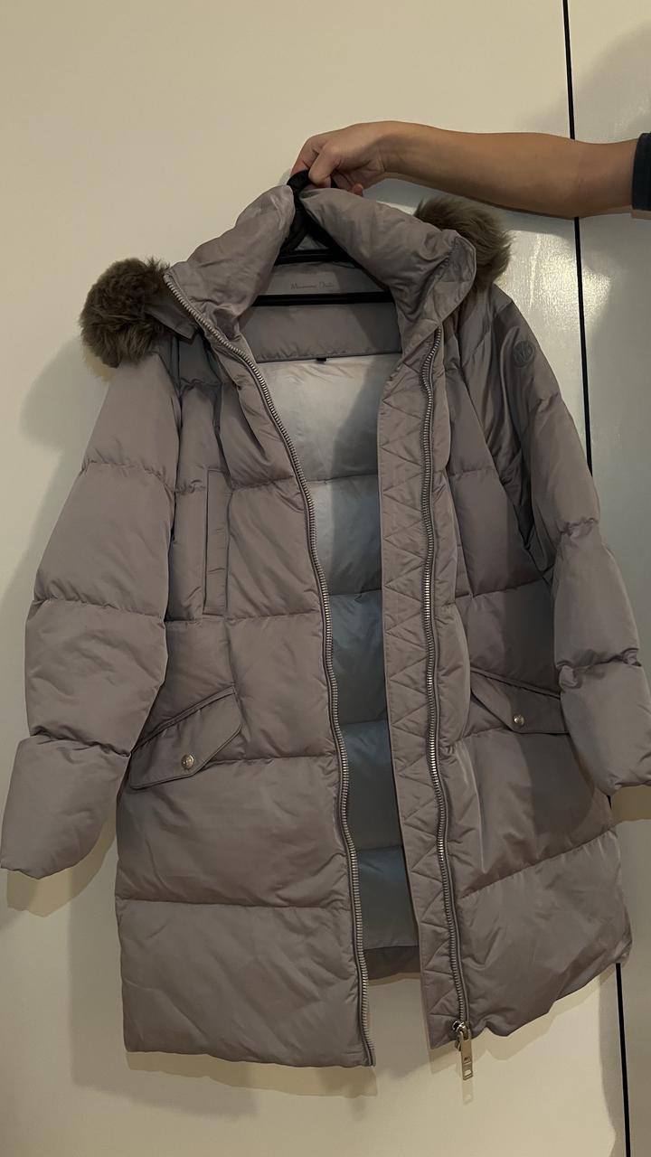 Пуховик Massimo Dutti.