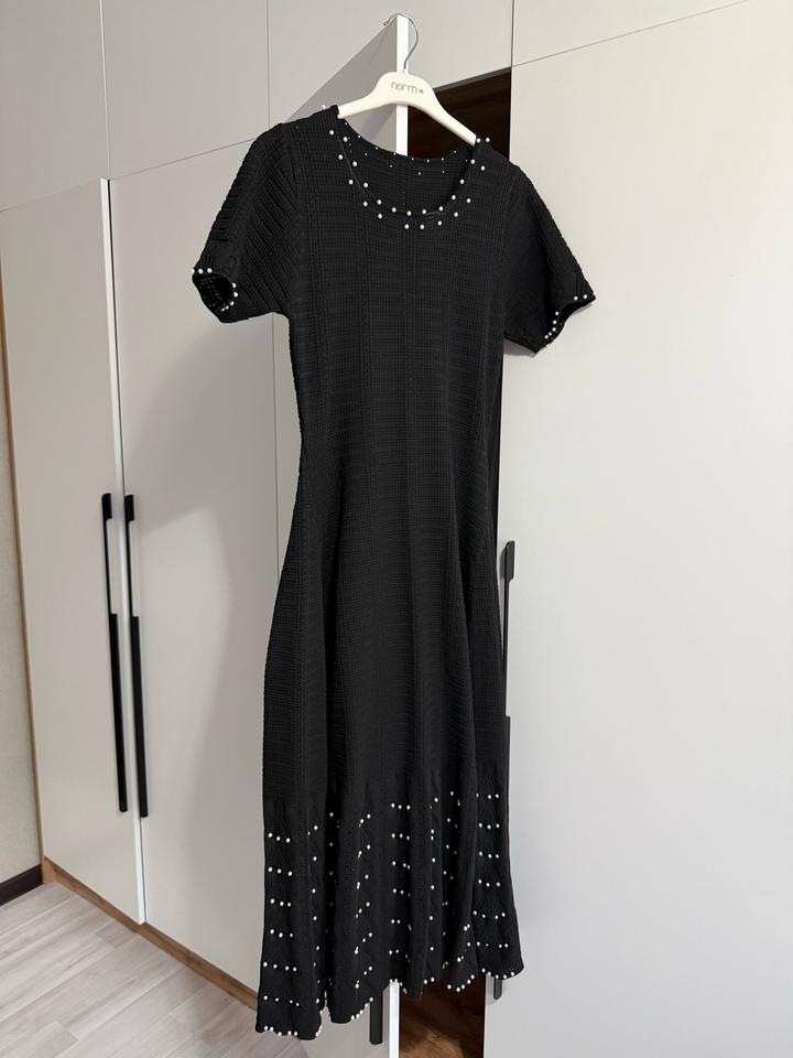 Платье черное