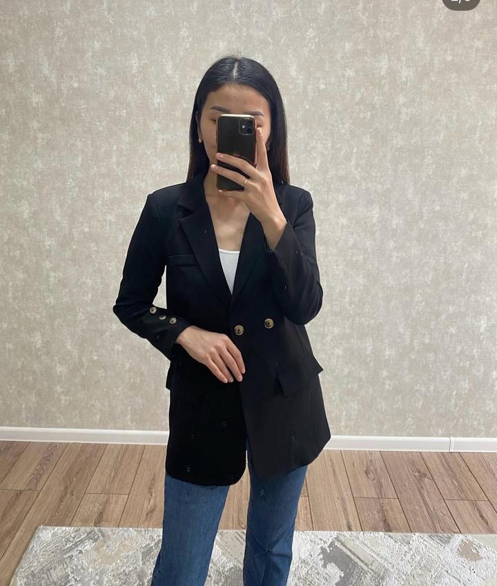 Черный пиджак