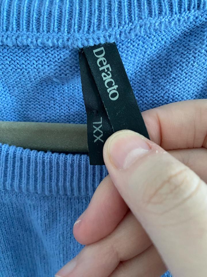 Голубая кофта от DeFacto