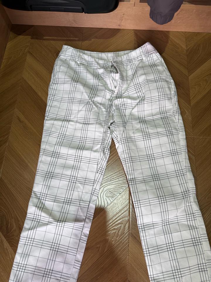 Брюки Stradivarius