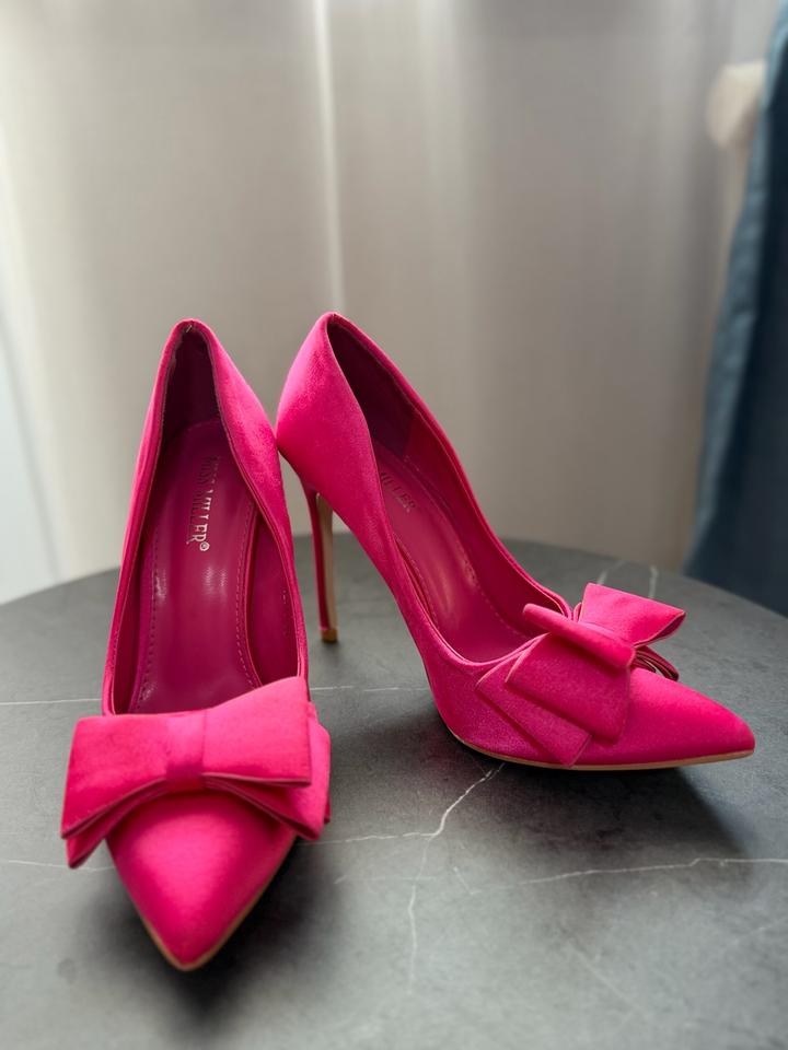 Платье-пиджак+туфли.