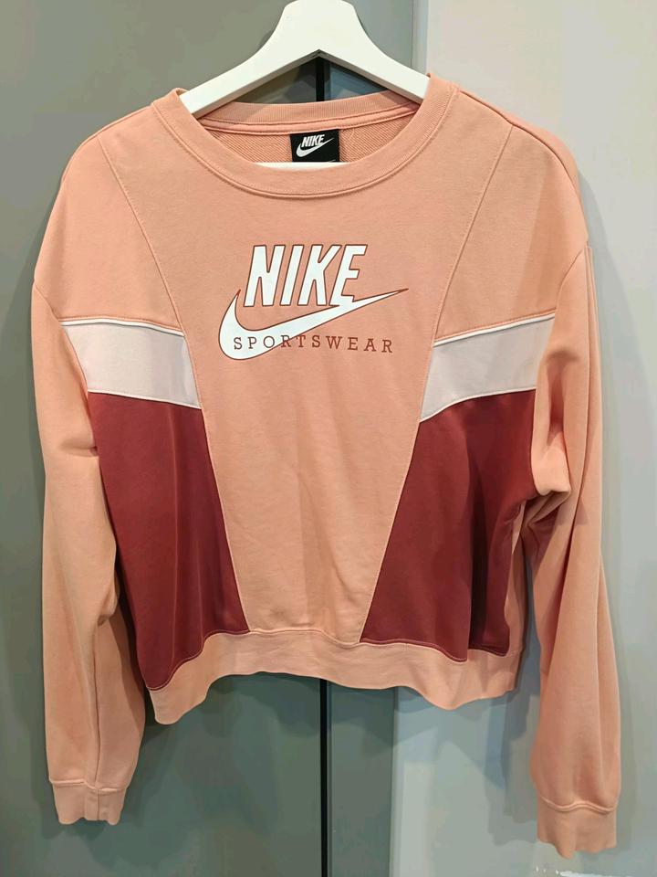 Свитшот укороченный Nike, р S