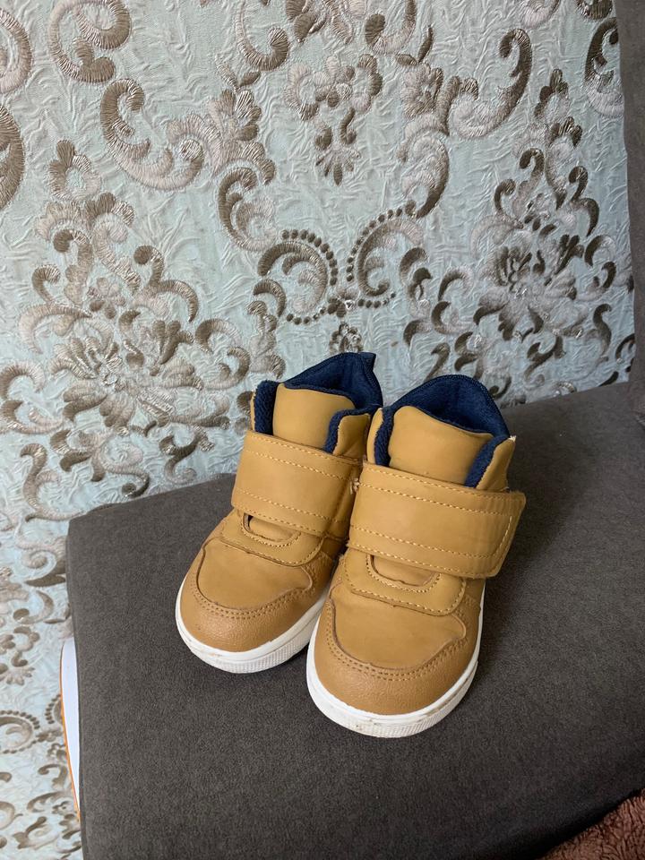 Детские демисезонные ботинки