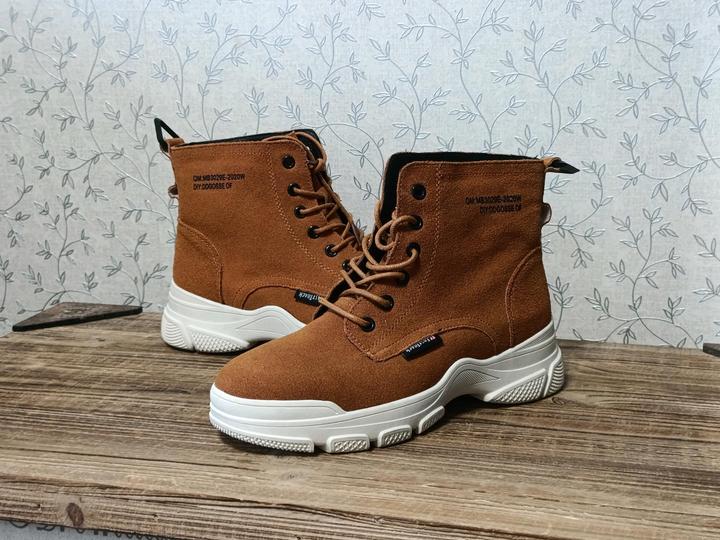 Ботинки кроссовки , нат.замша, р.37