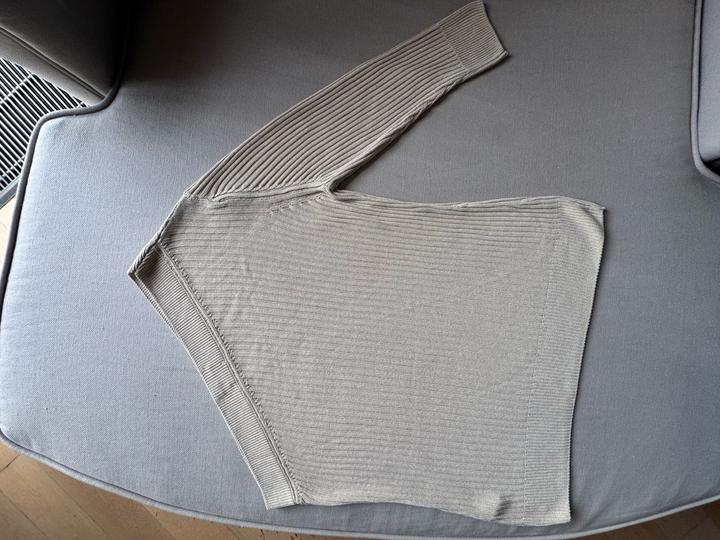 Топ Massimo Dutti