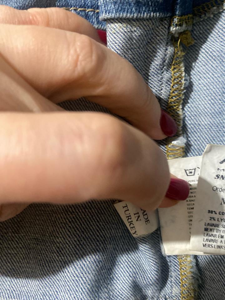 Джинсовая жилетка amnezia