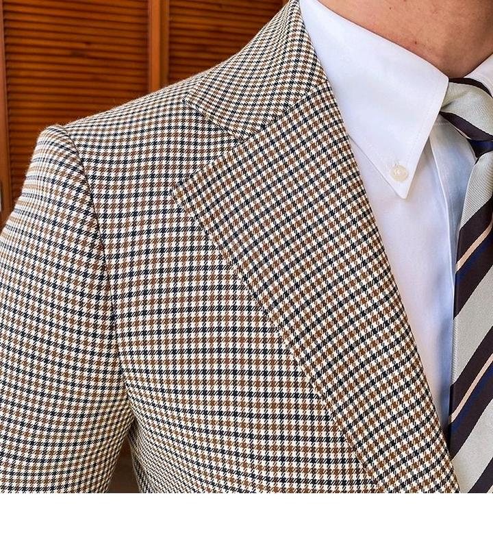 Пиджак весене-осений с широкими лацканами