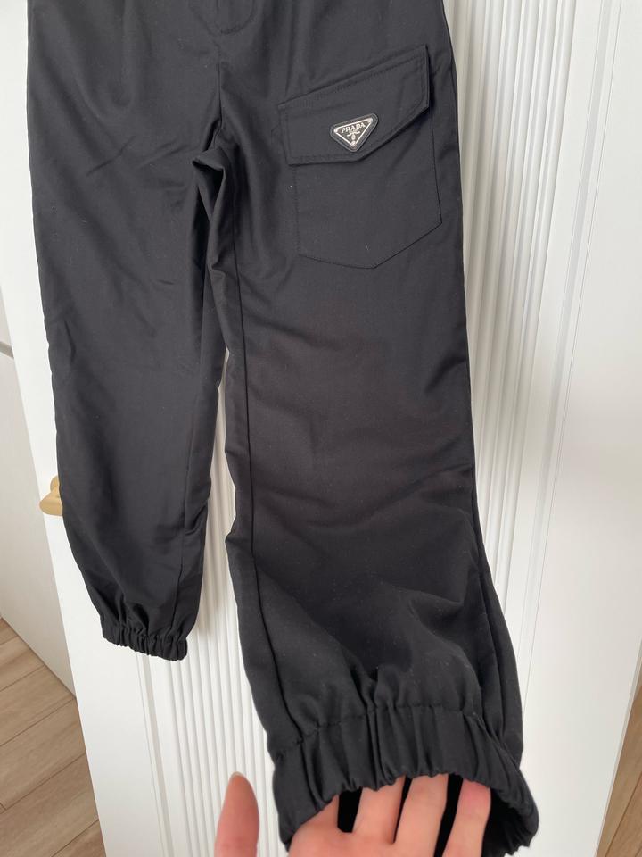 Классные брюки Prada