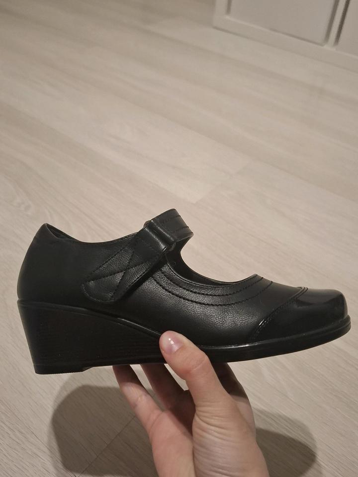 Черные туфли