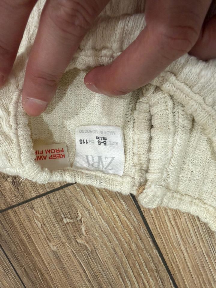 Детское бежевое платье Zara