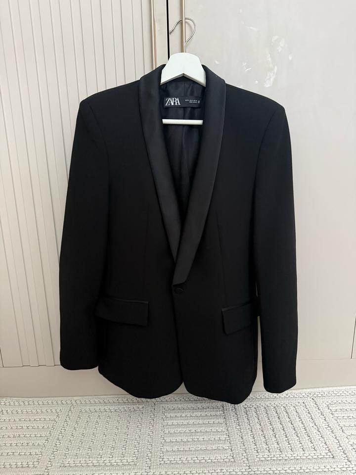 Пиджак-смокинг Zara