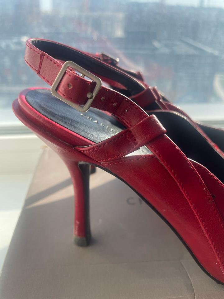 Туфли красные Charles & Keith