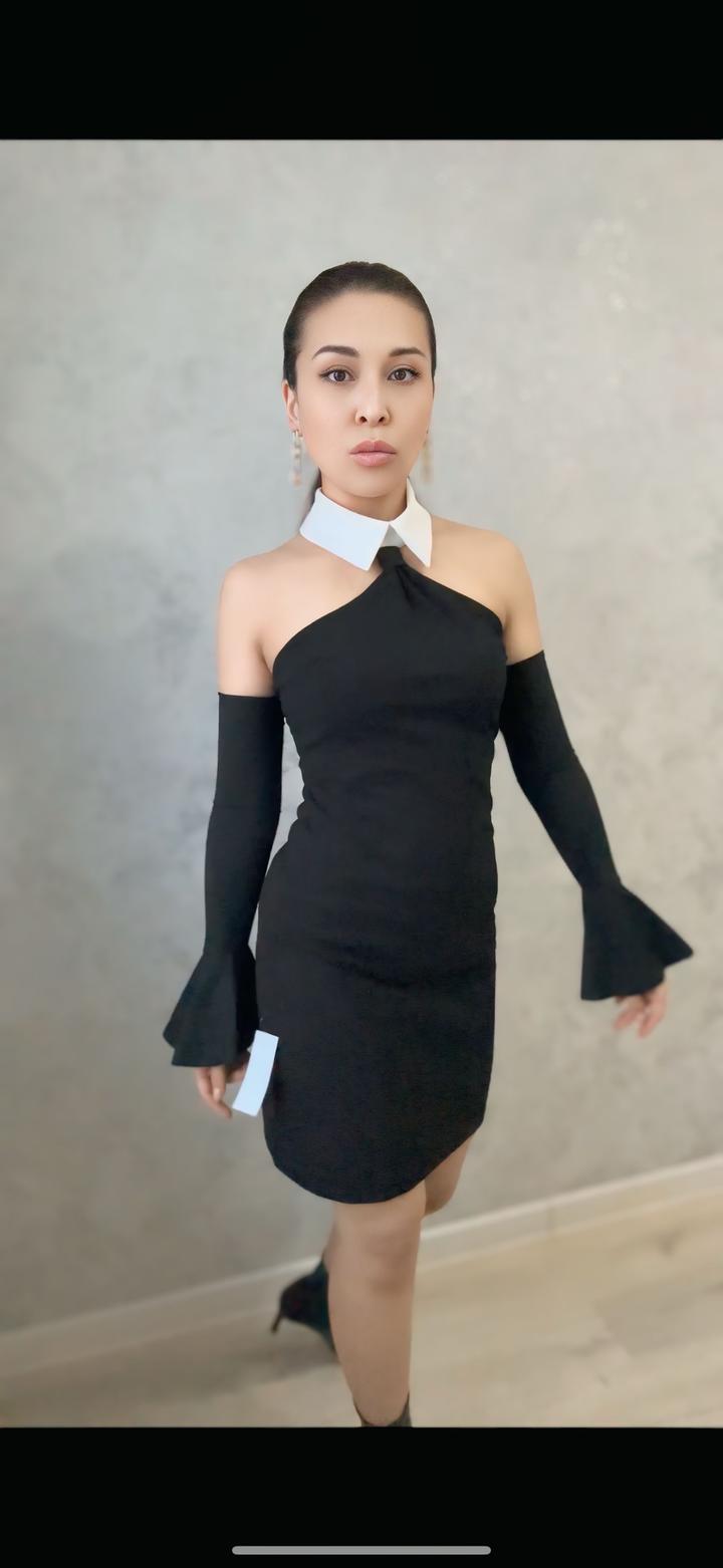 Стильное черное платье