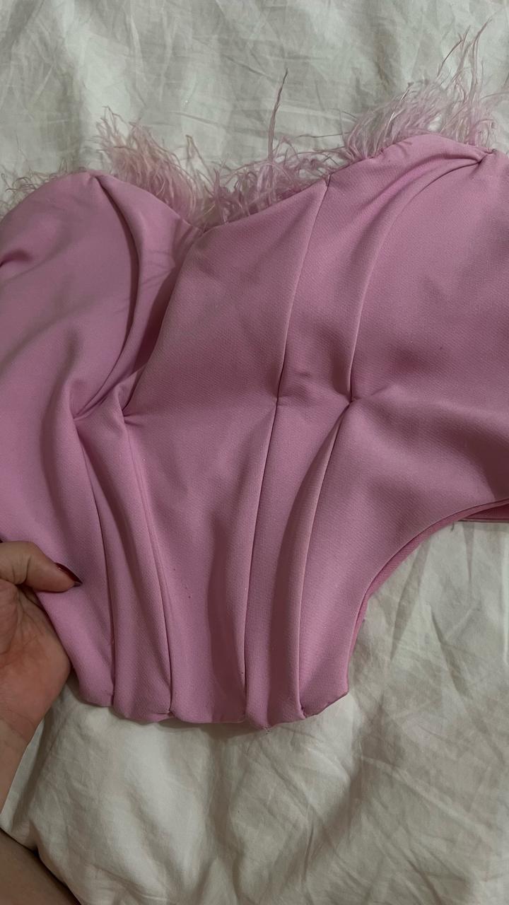 Новый корсет розовый с перьями