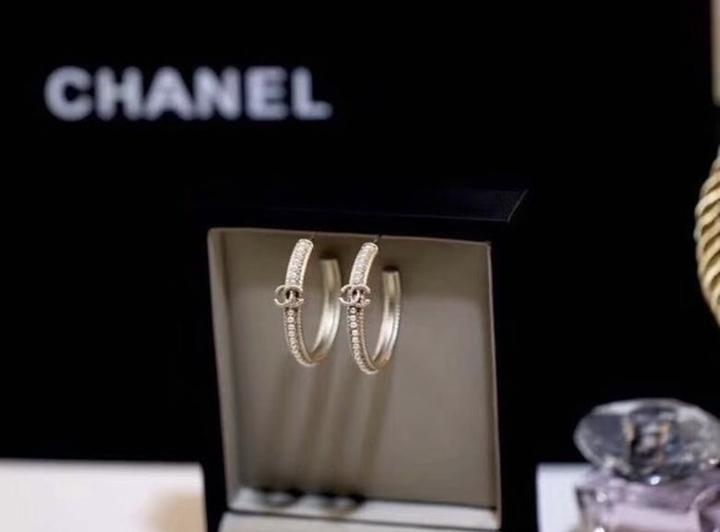 серьги Chanel