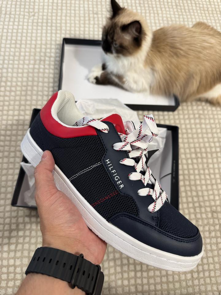Кроссовки Tommy Hilfiger 42,5 размера