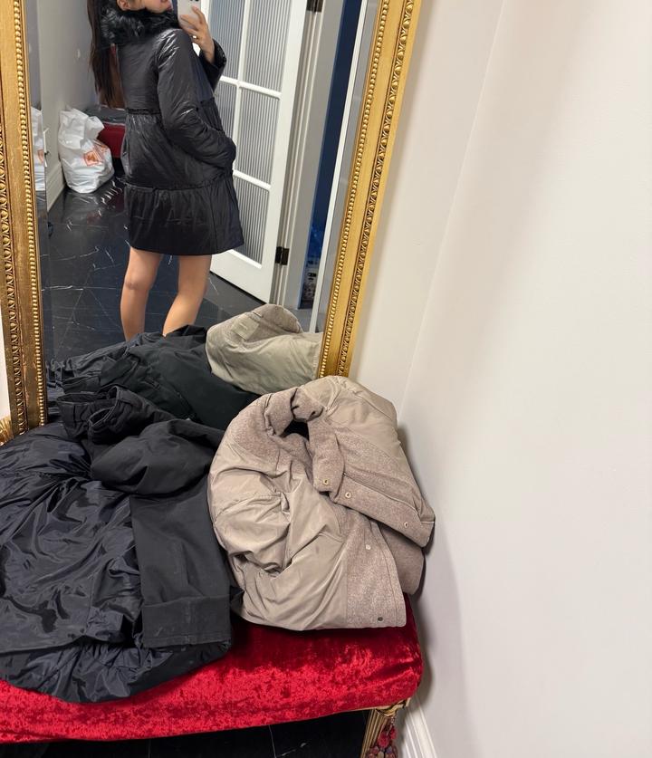 Пальто Зимнее MOSCHINO