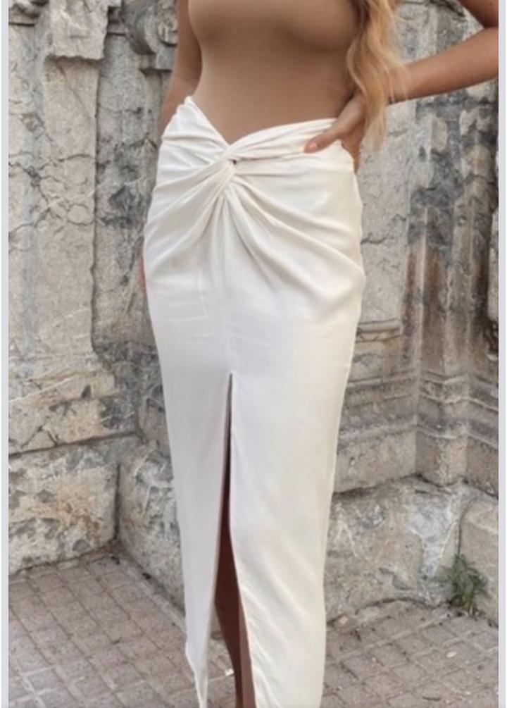 юбка Zara белого цвета