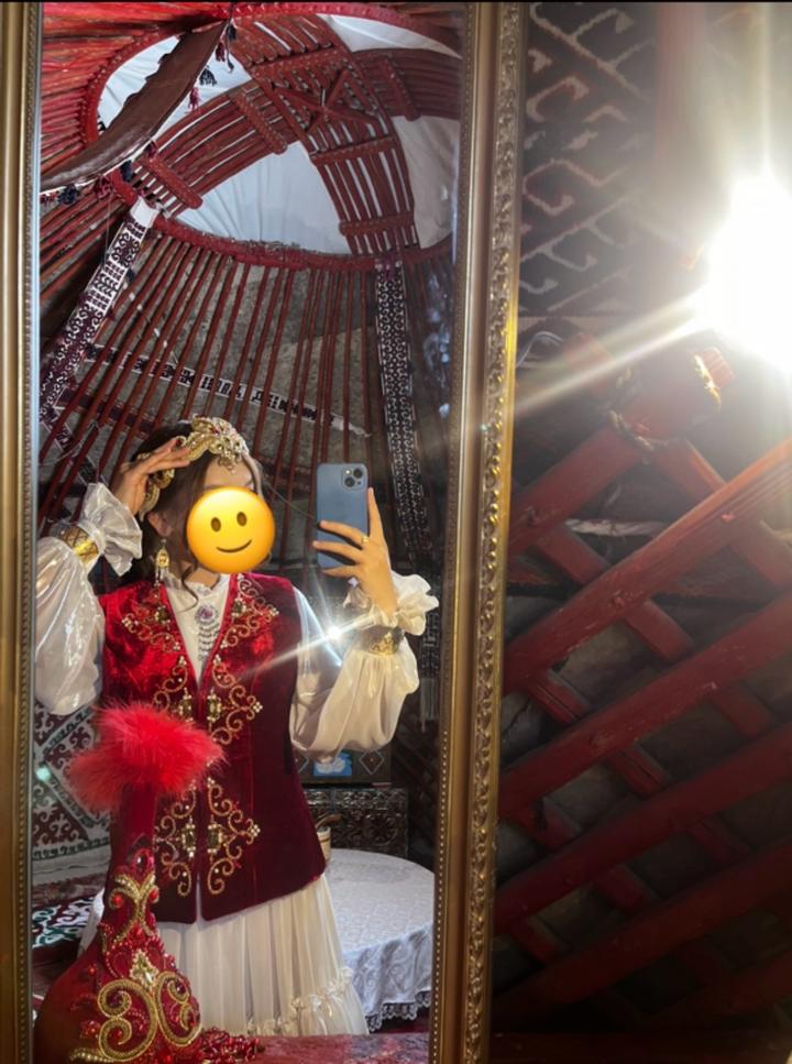 Бешпент и кажекей от Kausar atelier