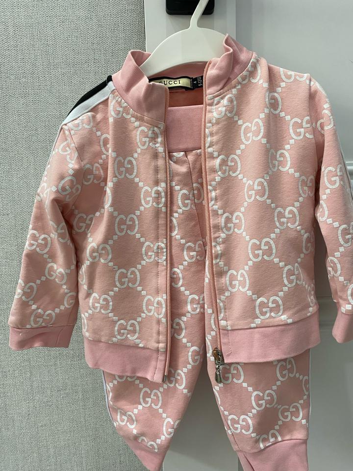 Спортивный костюм