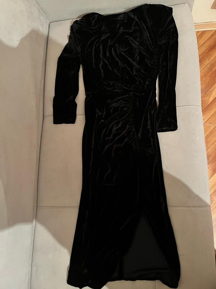 Черное платья