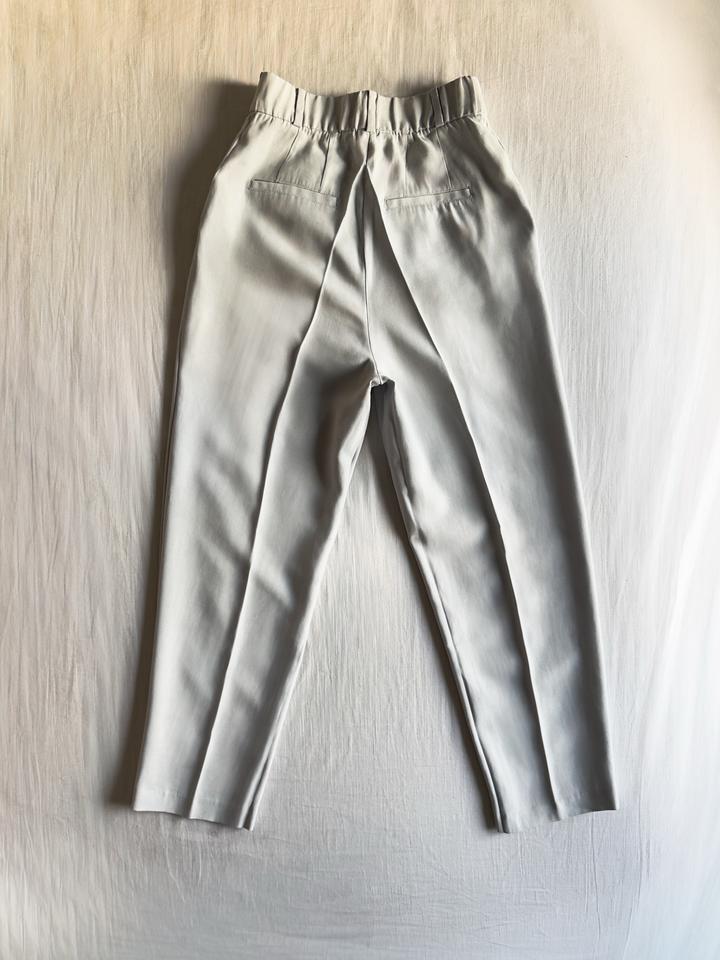 Серые брюки H&M