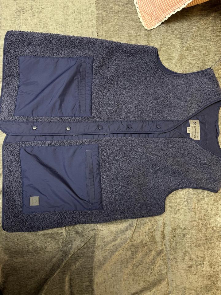 Безрукавка женская