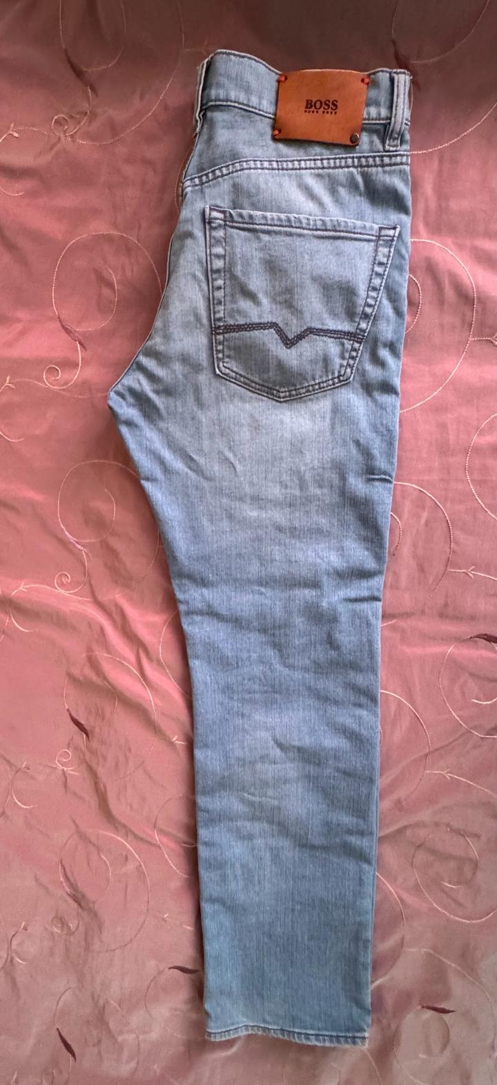 Джинсы Hugo boss