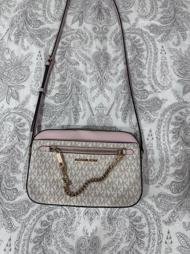 Сумка от Michael Kors