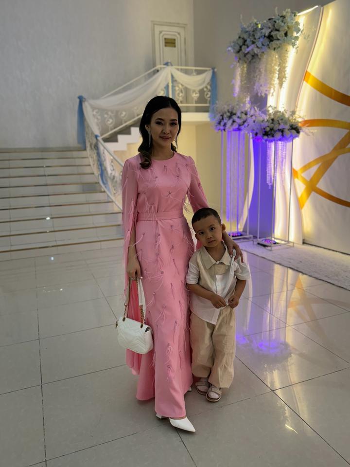 Розовое платье 🌸Лёгкое, нежное и очень элегантное — создаёт красивый образ!