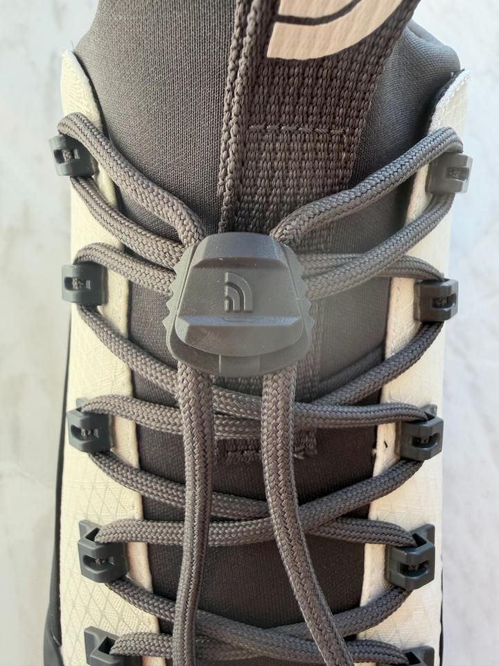 Демисезонные мужские кроссовки the north face