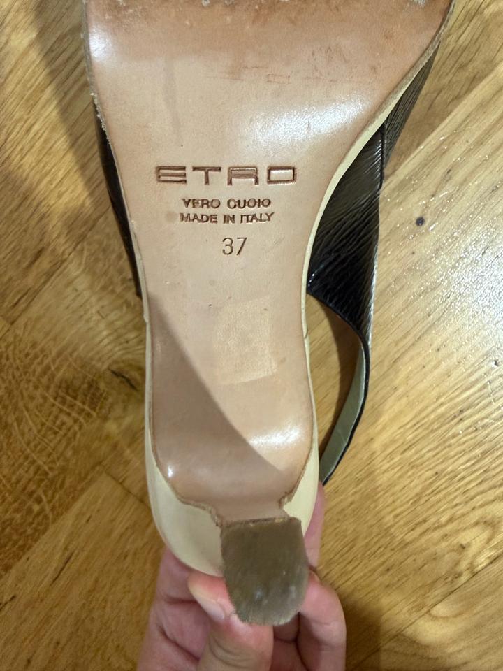 Продам женские туфли ETRO