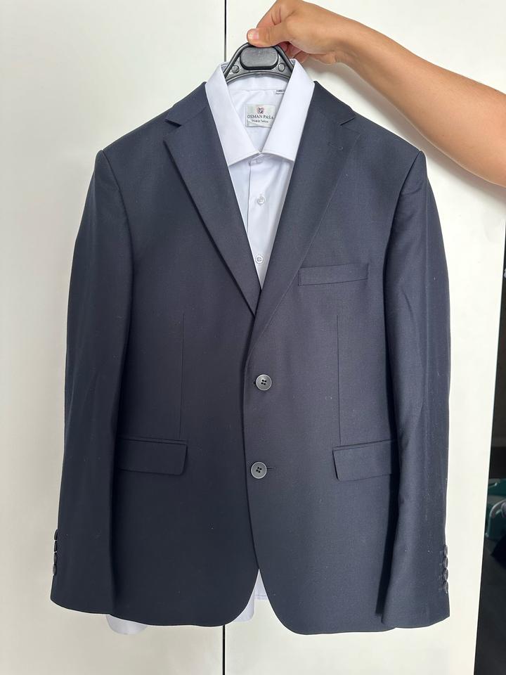 Шикарный костюм, почти как новый!