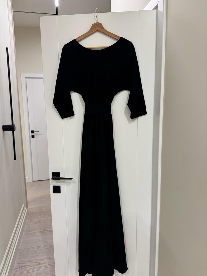 Черное платье