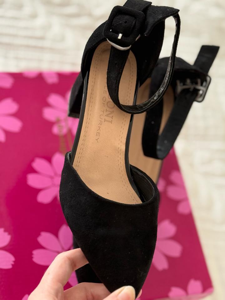 Черные замшевые туфли