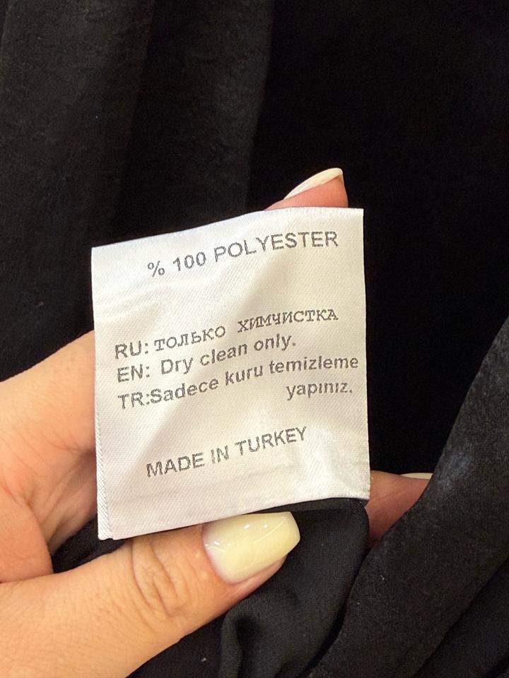 Черное платье