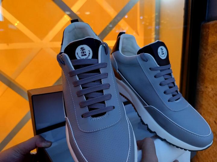 Brunello Cucinelli (серые кроссовки) мужские 41 размер | новые