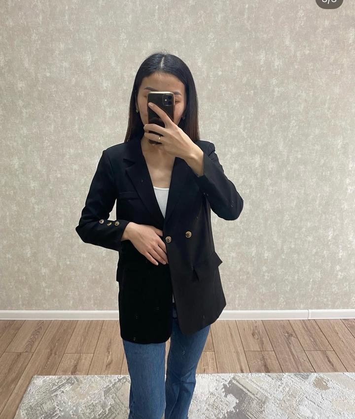 Черный пиджак