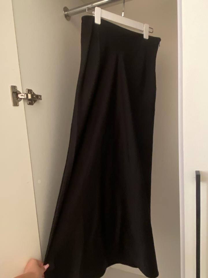 атласная юбка