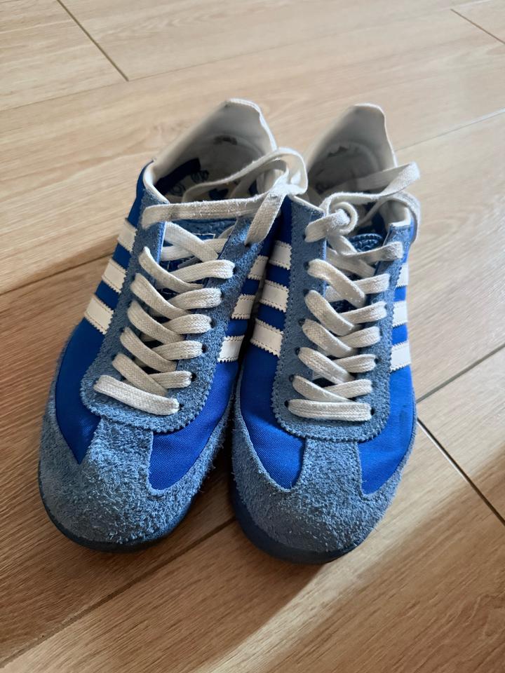 Кроссовки Adidas