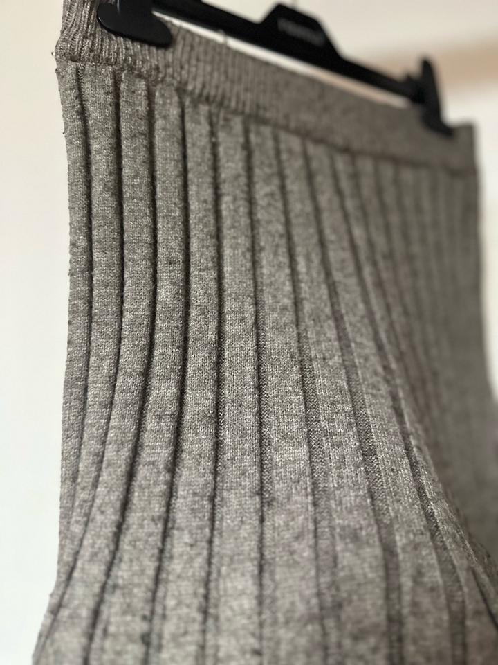 Трикотажные брюки в рубчик Zarina